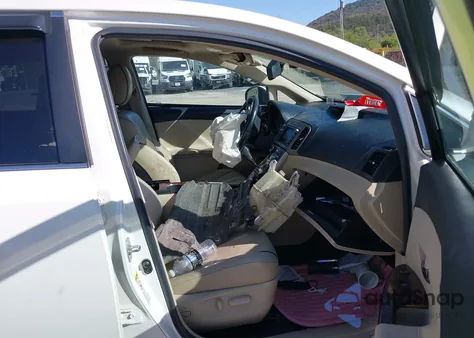 2011 Toyota Venza Base V6 z USA, uszkodzony, nr VIN 4T3BK3BB9BU049702